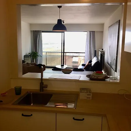 Rustig Met Zeezicht Dicht Bij Het Centrum Apartamento