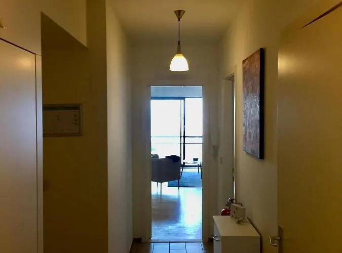 Appartement Rustig Met Zeezicht Dicht Bij Het Centrum