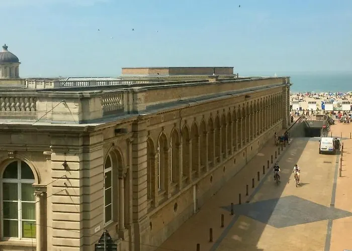 Rustig Met Zeezicht Dicht Bij Het Centrum Апартаменты *